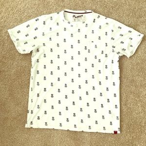 Men’s Pineapple Pattern Tee Shirt